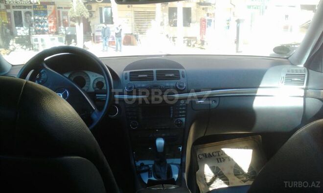 Mercedes E 270 2005, 260,000 km - 2.7 л - Bakı
