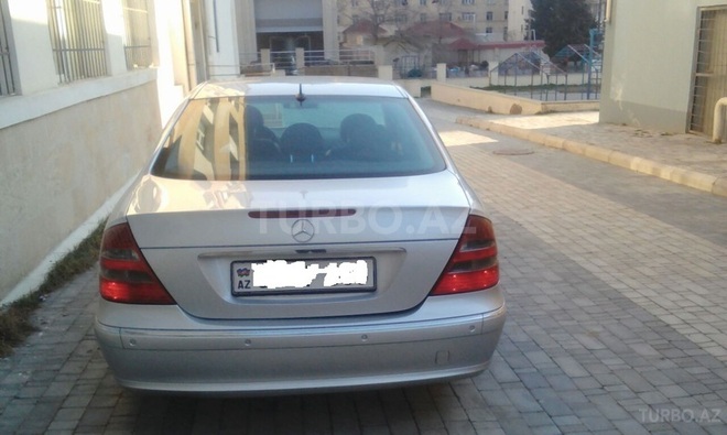 Mercedes E 270 2005, 260,000 km - 2.7 л - Bakı