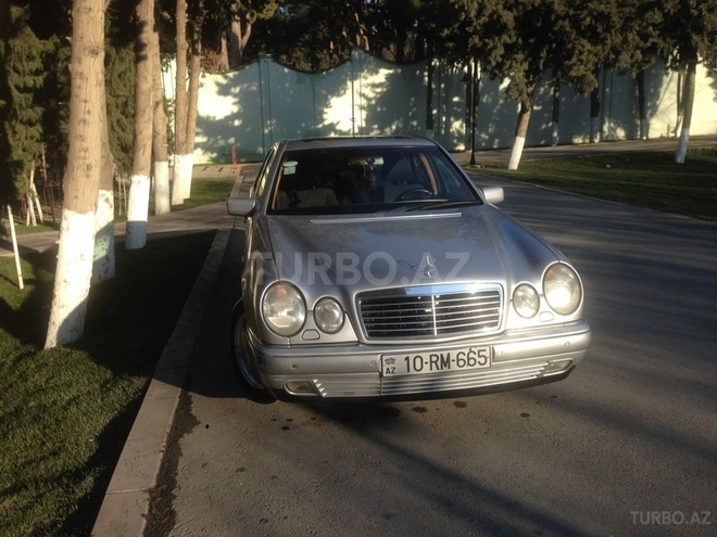 Mercedes E 240 1998, 233,000 km - 2.4 л - Bakı