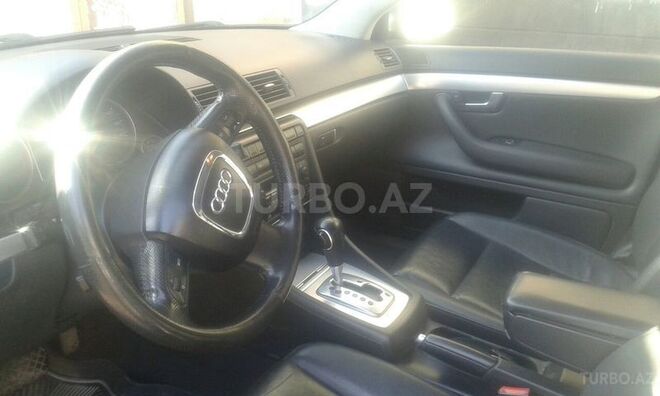Audi A4 2006, 130,000 km - 2.0 l - Gəncə
