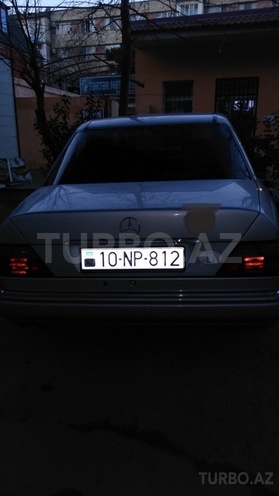 Mercedes E 220 1994, 306,954 km - 2.2 л - Bakı
