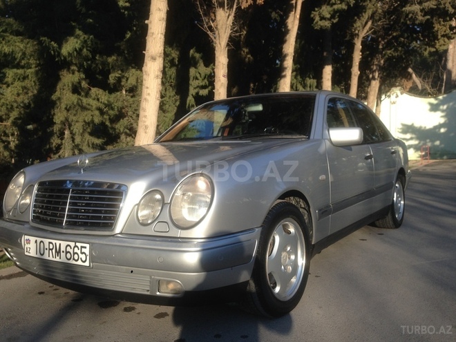 Mercedes E 240 1998, 233,000 km - 2.4 л - Bakı