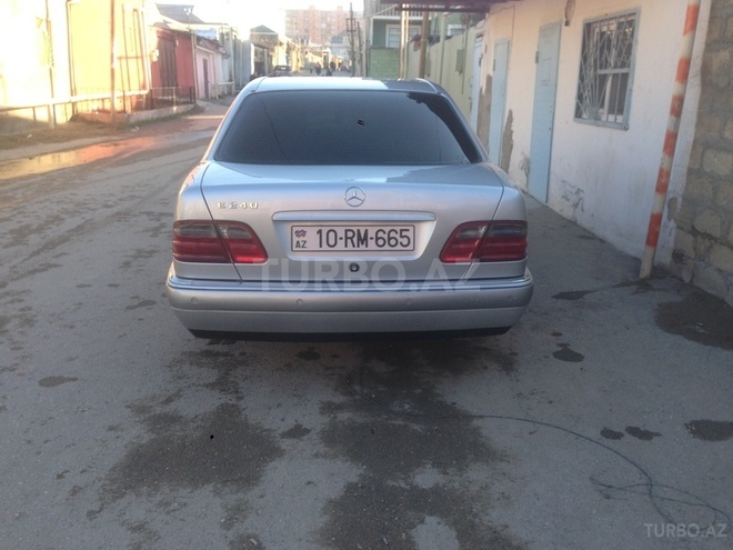 Mercedes E 240 1998, 233,000 km - 2.4 л - Bakı