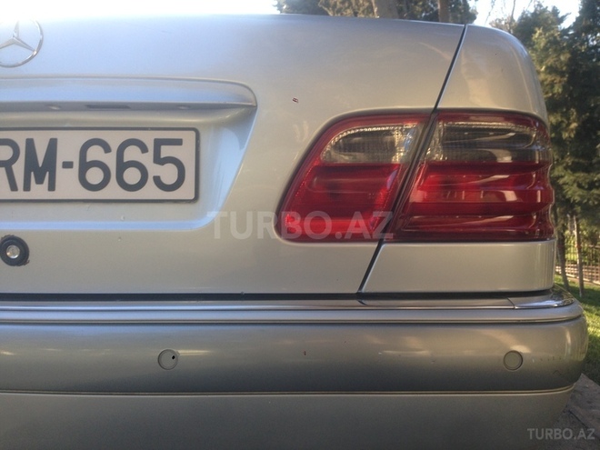 Mercedes E 240 1998, 233,000 km - 2.4 л - Bakı