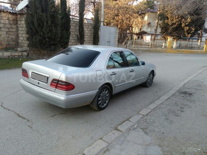 Mercedes E 230 1996, 315,368 km - 2.3 l - Sumqayıt