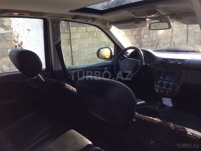 Mercedes ML 270 2001, 163,100 km - 2.7 l - Bakı