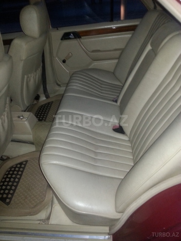 Mercedes E 200 1993, 325,000 km - 2.0 l - Bakı