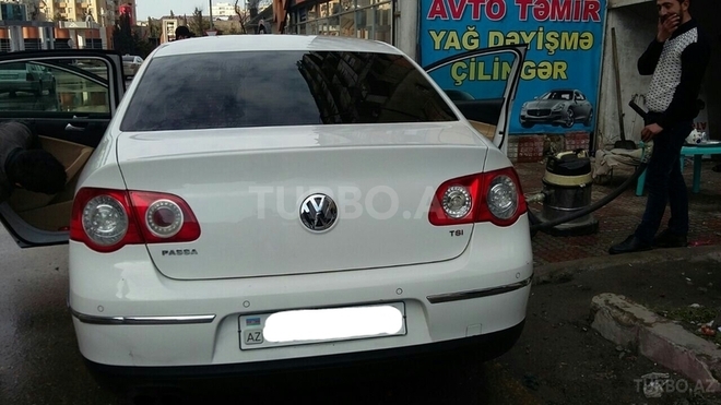Volkswagen Passat 2008, 190,000 km - 2.0 л - Bakı