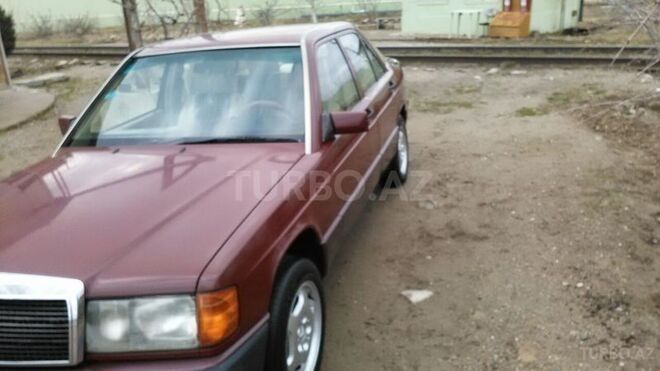 Mercedes E 200 1992, 150,000 km - 2.0 l - Bakı