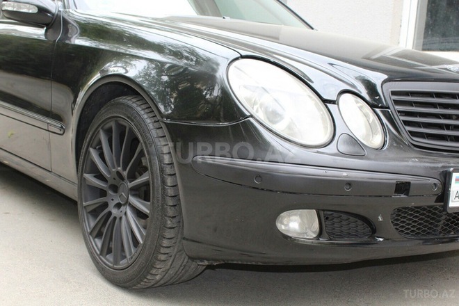 Mercedes E 270 2002, 184,000 km - 0.3 l - Bakı