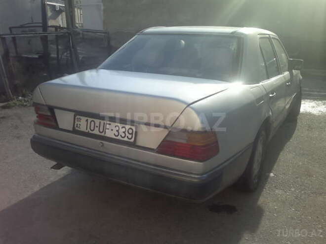 Mercedes E 200 1993, 328,616 km - 0.2 l - Bakı