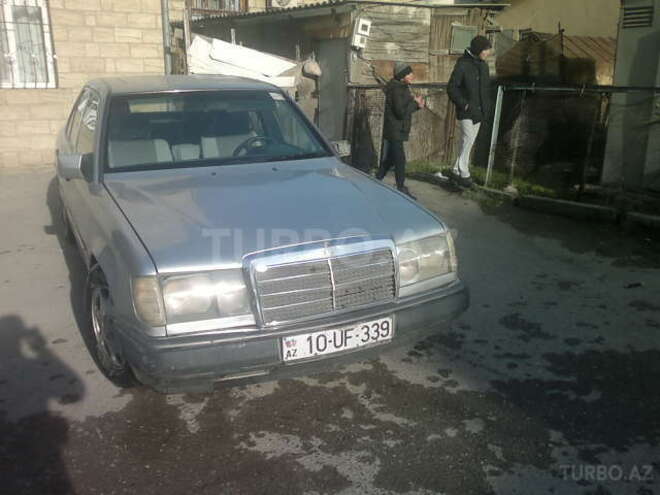 Mercedes E 200 1993, 328,616 km - 0.2 l - Bakı