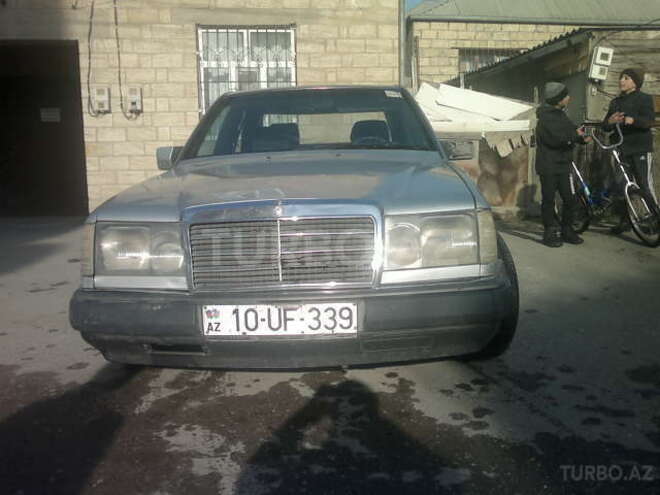 Mercedes E 200 1993, 328,616 km - 0.2 l - Bakı