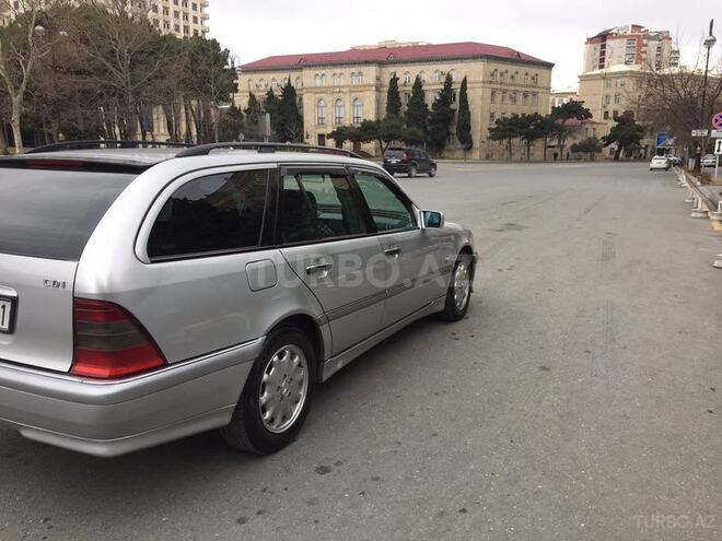 Mercedes C 220 1998, 295,000 km - 2.2 l - Bakı