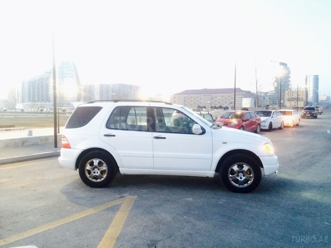 Mercedes ML 320 1999, 183,432 km - 3.2 l - Bakı
