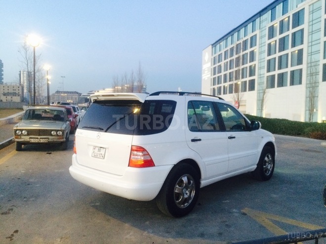 Mercedes ML 320 1999, 183,432 km - 3.2 l - Bakı