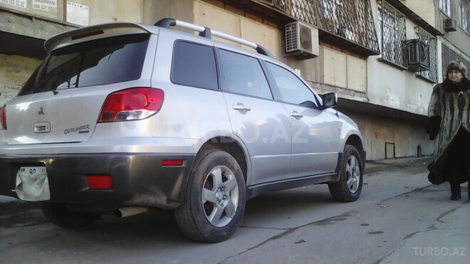 Mitsubishi Outlander 2004, 158,000 km - 2.6 l - Bakı