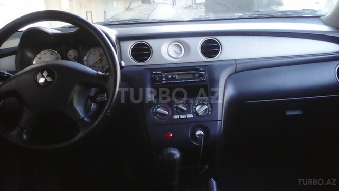 Mitsubishi Outlander 2004, 158,000 km - 2.6 l - Bakı
