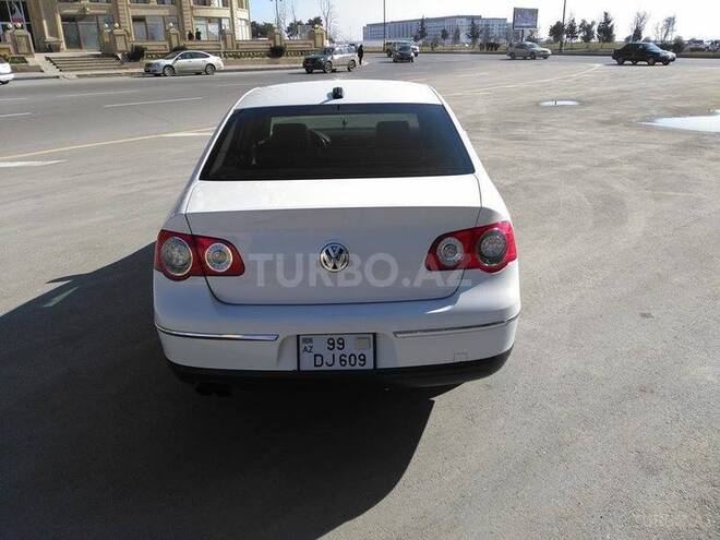 Volkswagen Passat 2006, 176,000 km - 2.0 л - Bakı