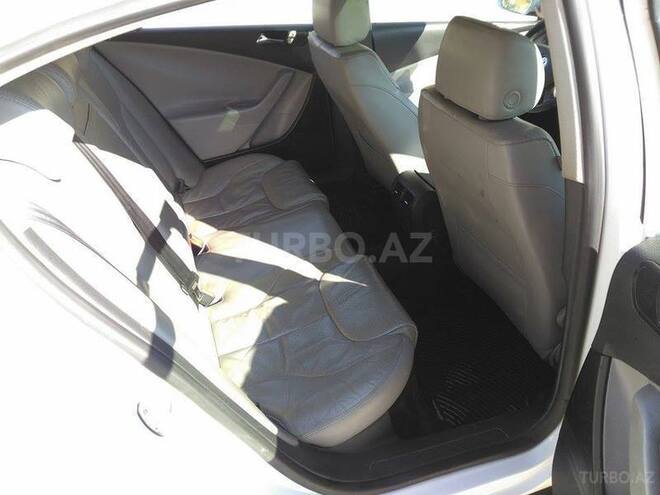 Volkswagen Passat 2006, 176,000 km - 2.0 л - Bakı