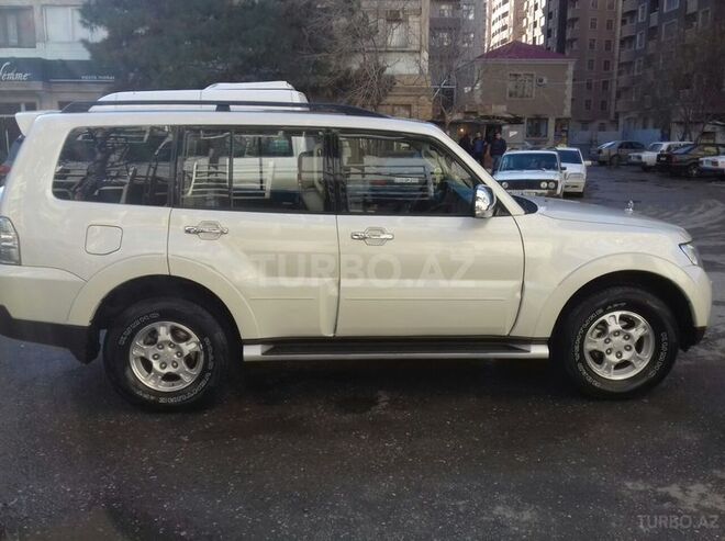 Mitsubishi Pajero 2007, 98,000 km - 3.0 l - Bakı
