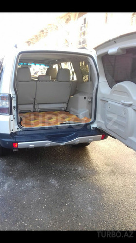 Mitsubishi Pajero 2007, 98,000 km - 3.0 l - Bakı