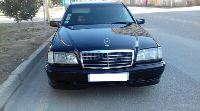 Mercedes C 220 1998, 240,000 km - 2.2 l - Xırdalan