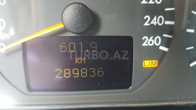 Mercedes E 280 2001, 289,000 km - 2.8 л - Bakı