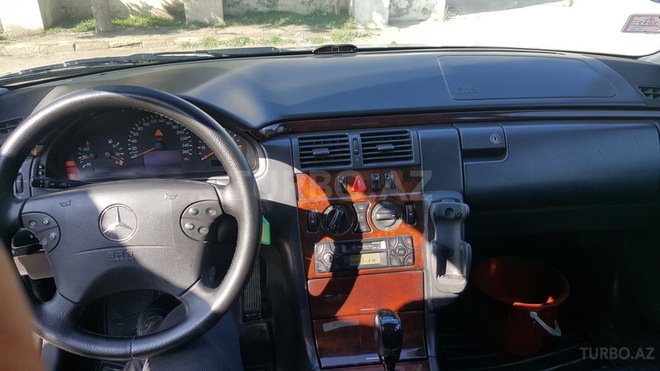 Mercedes E 280 2001, 289,000 km - 2.8 л - Bakı