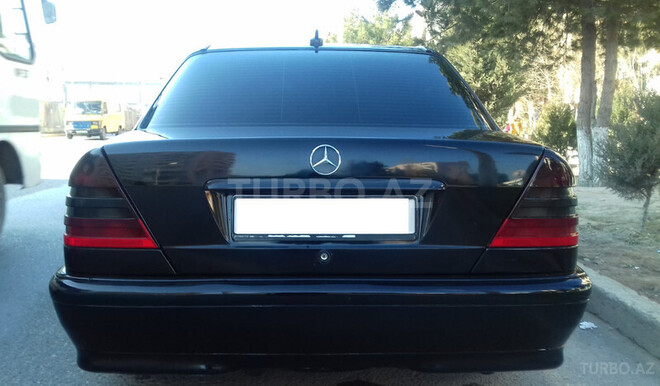 Mercedes C 220 1998, 240,000 km - 2.2 l - Xırdalan