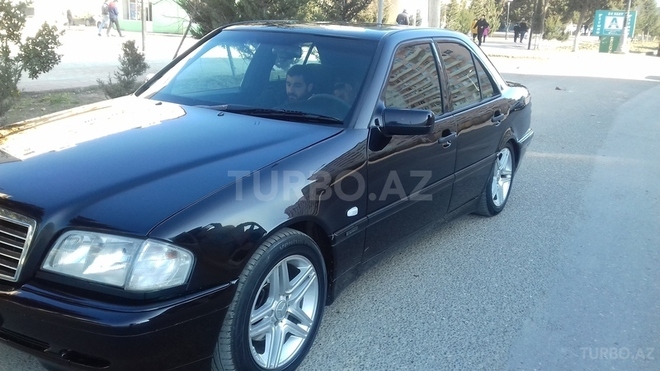 Mercedes C 220 1998, 240,000 km - 2.2 l - Xırdalan