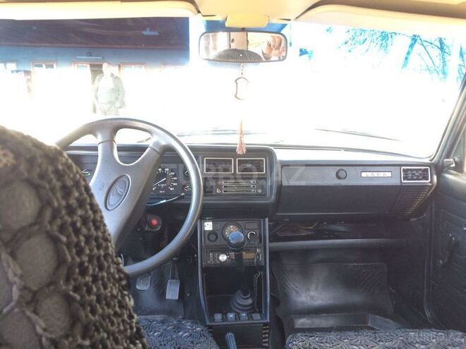 LADA (VAZ) 2107 2010, 41,647 km - 1.6 л - Salyan