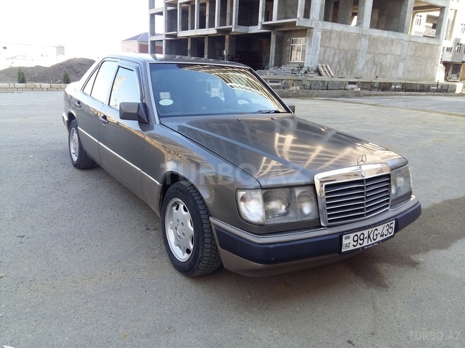 Mercedes E 200 1991, 369,500 km - 2.0 l - Bakı