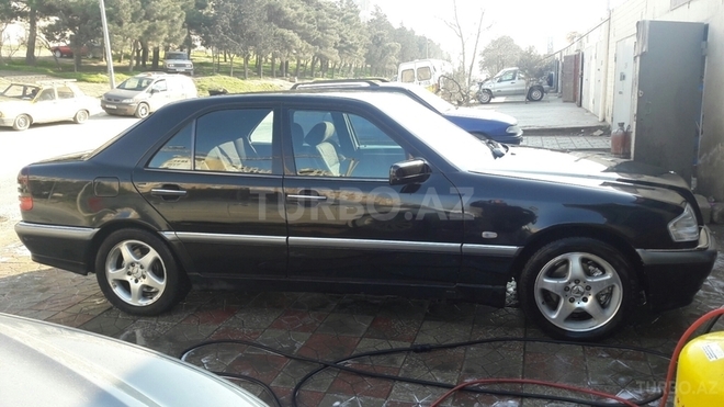 Mercedes C 240 1998, 345,000 km - 2.4 l - Bakı