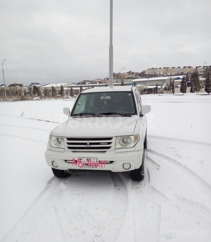 Mitsubishi Pajero io 2001, 165,000 km - 2.0 l - Bakı