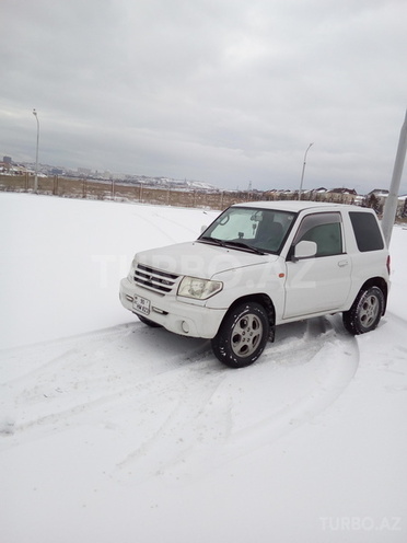 Mitsubishi Pajero io 2001, 165,000 km - 2.0 l - Bakı
