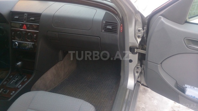 Mercedes C 180 1997, 292,000 km - 0.2 l - Oğuz