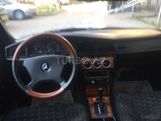 Mercedes 190 1992, 198,764 km - 2.0 l - Bakı