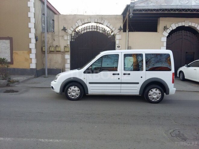 Ford Tourneo Connect 2010, 170,000 km - 1.8 l - Şəmkir