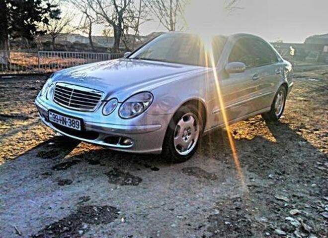 Mercedes E 220 2006, 270,000 km - 0.2 l - Saatlı