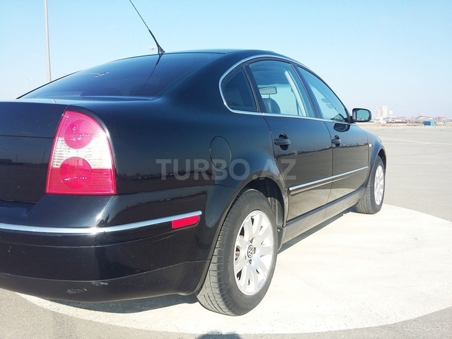 Volkswagen Passat 2002, 131,485 km - 1.8 l - Bakı