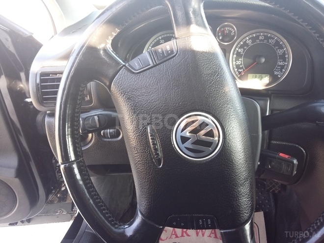 Volkswagen Passat 2002, 131,485 km - 1.8 l - Bakı