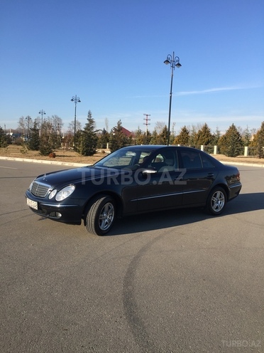 Mercedes E 240 2004, 182,000 km - 2.6 л - Ağdaş