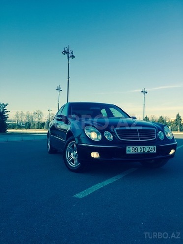 Mercedes E 240 2004, 182,000 km - 2.6 л - Ağdaş