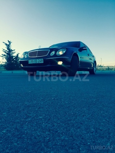 Mercedes E 240 2004, 182,000 km - 2.6 л - Ağdaş