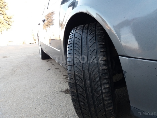 Volkswagen Passat 2005, 329,000 km - 2.0 л - Qazax