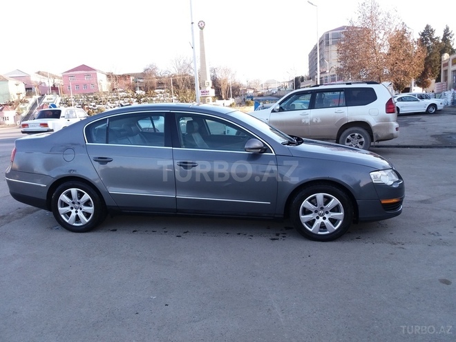 Volkswagen Passat 2005, 329,000 km - 2.0 л - Qazax
