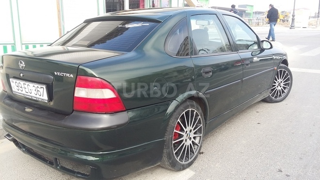 Opel Vectra 1998, 302,000 km - 1.6 l - Bakı