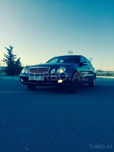 Mercedes E 240 2004, 182,000 km - 2.6 л - Ağdaş
