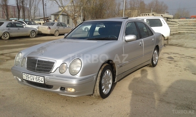 Mercedes E 270 1999, 280,000 km - 2.7 l - Bakı